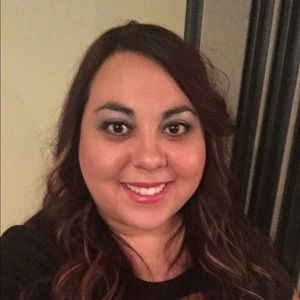 Meet your Posher, Nichole